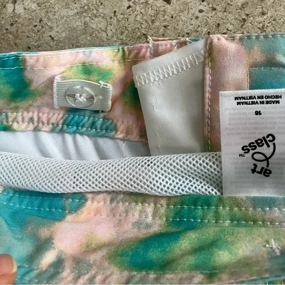 🐱 NWT Boys' Art Class Swim Tie-Dye Lined Board Shorts with Pockets 50+ UPF - Picture 8 of 9